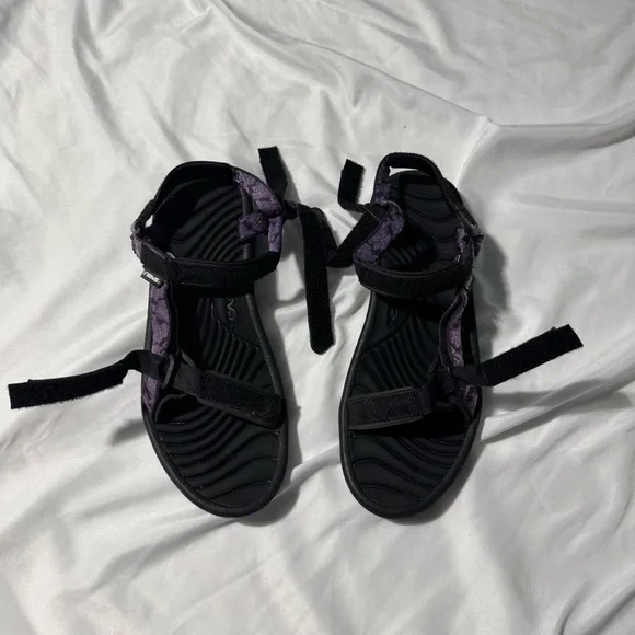 Teva Hurricane Sandals Style 5455 – Purple Floral Print – Women’s Size 11 Hiking - Picture 3 of 11